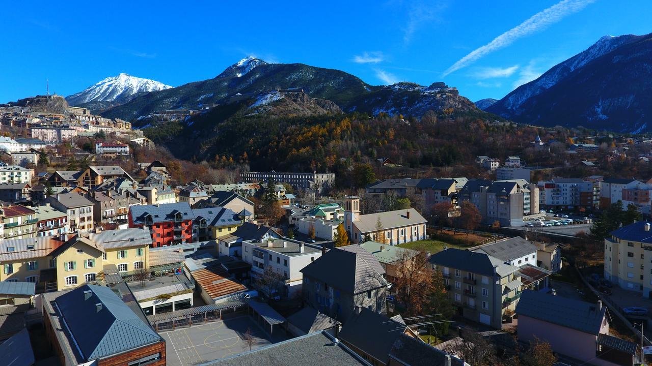 Hotel Mont-Brison Briancon  Exterior photo